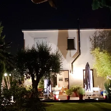 2 Vue Sur Le Jardin * Velizy-Villacoublay
